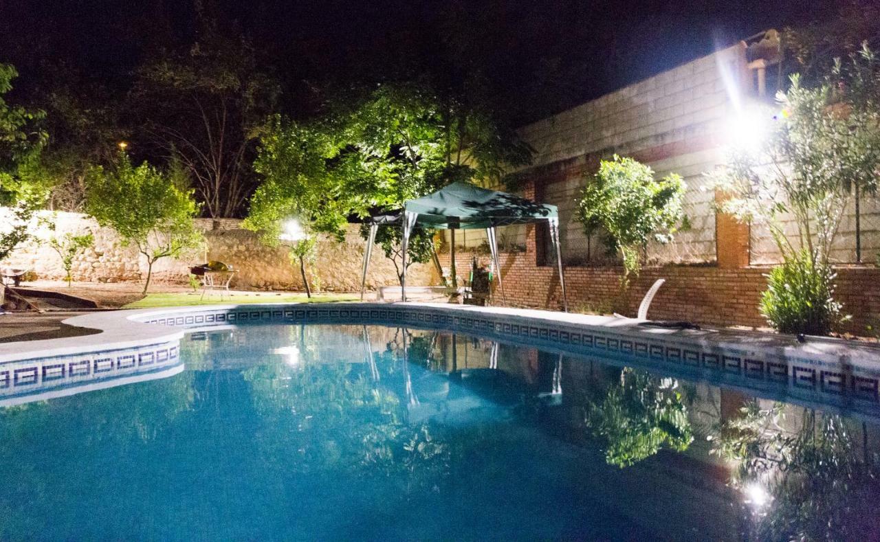 Fantastico Chalet Con Piscina En Avenida Del Brillante Villa Cordoba Luaran gambar
