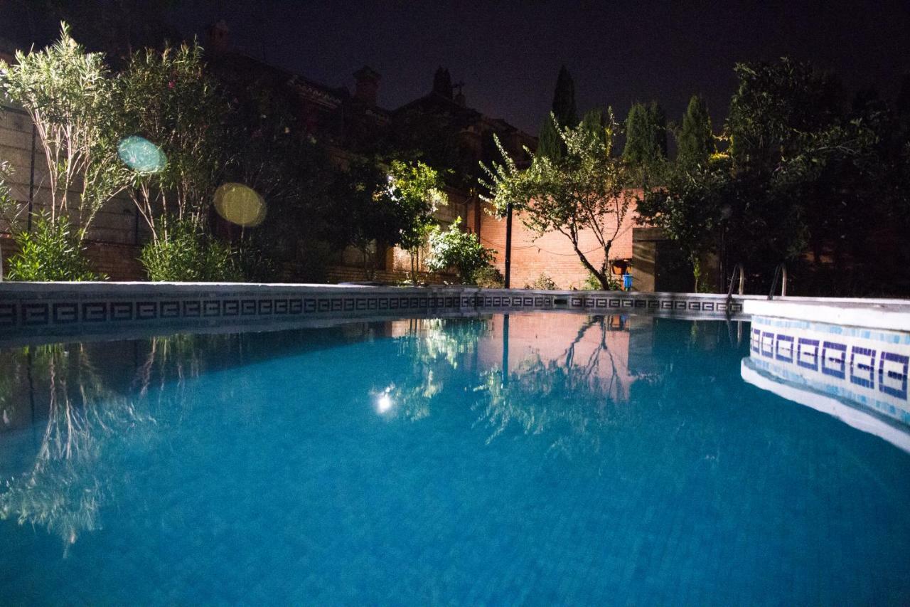 Fantastico Chalet Con Piscina En Avenida Del Brillante Villa Cordoba Luaran gambar