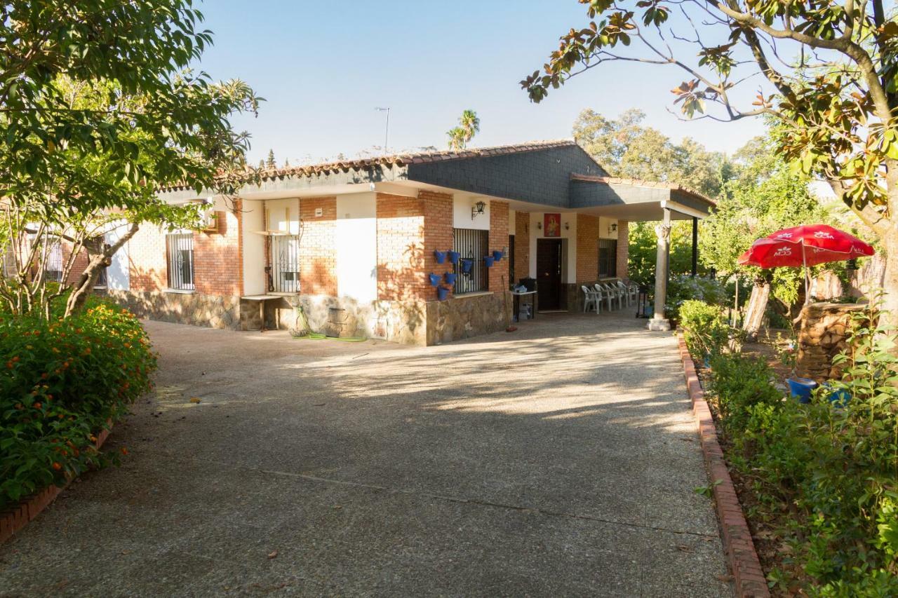 Fantastico Chalet Con Piscina En Avenida Del Brillante Villa Cordoba Luaran gambar