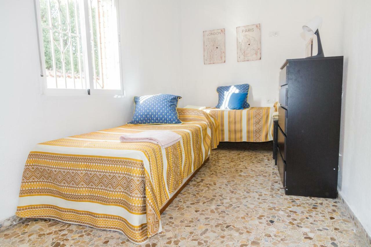 Fantastico Chalet Con Piscina En Avenida Del Brillante Villa Cordoba Luaran gambar