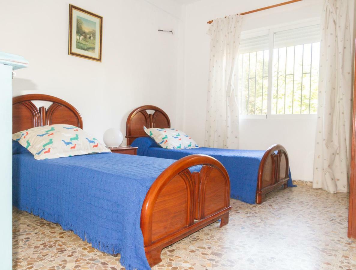 Fantastico Chalet Con Piscina En Avenida Del Brillante Villa Cordoba Luaran gambar